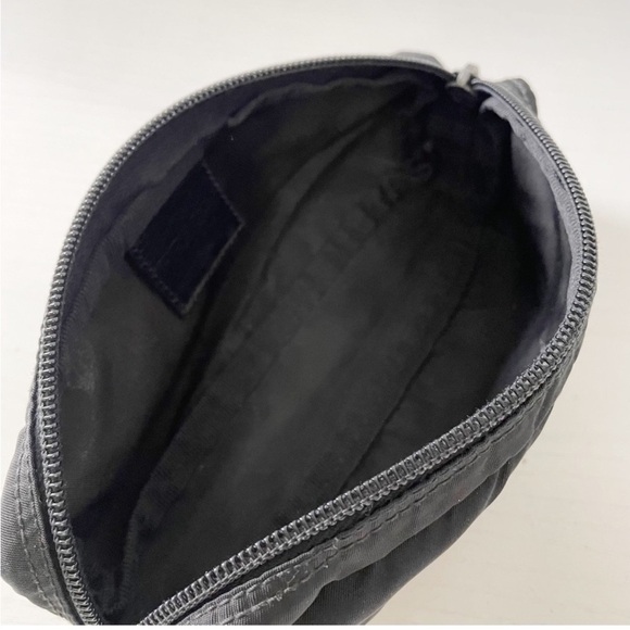 Vintage Prada Black Nylon Triangle Logo Pouch – 90s Mini Bag + Authenticity Card - Picture 2 of 7